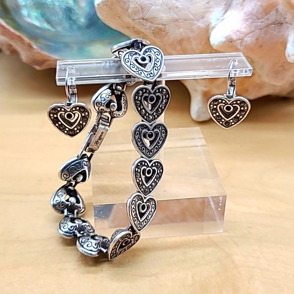 Rare! Brighton "AMERICAN BEAUTY" Linked Hearts Bracelet & Earrings set ♥️